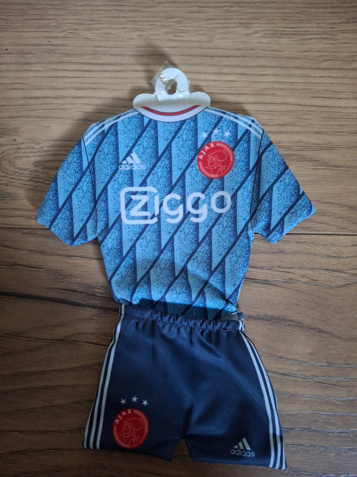 Ajax minikit van het uittenue uit het seizoen 2020/2021, Verzamelen, Sportartikelen en Voetbal, Ophalen of Verzenden, Zo goed als nieuw