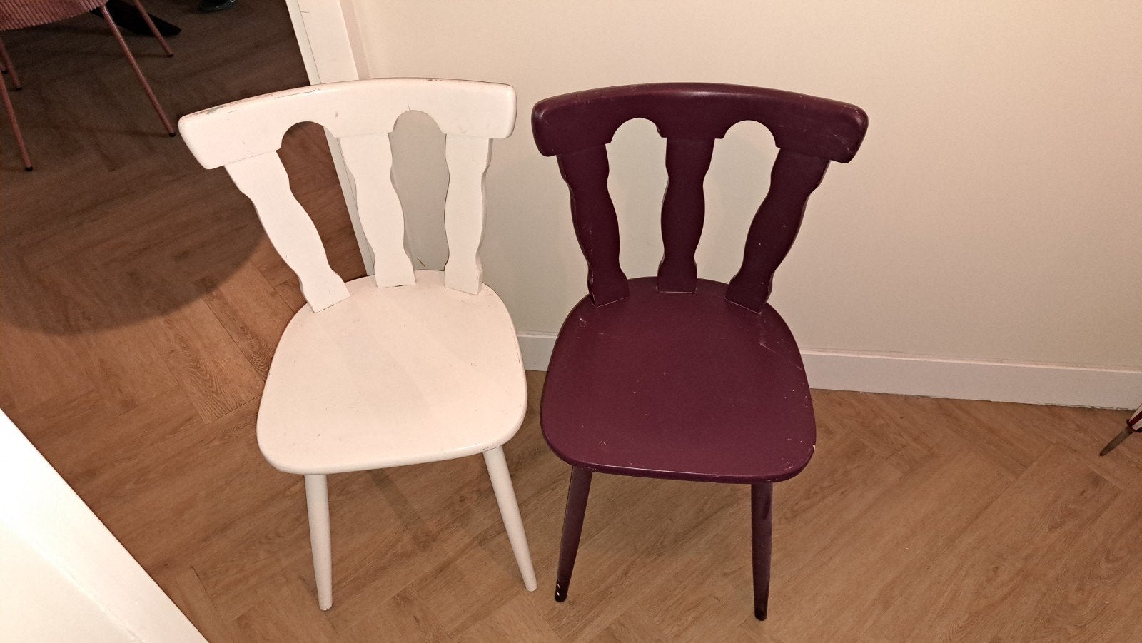 2 houten eetkamerstoelen, Huis en Inrichting, Stoelen, Ophalen, Gebruikt, Twee, Overige kleuren