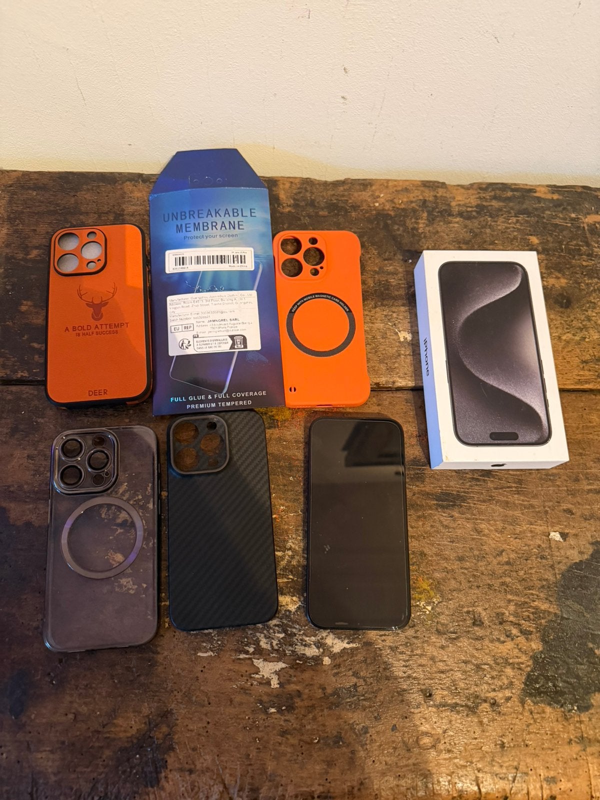 Iphone 15 pro 256 gb extra bescherm glas extra hoesjes, Telecommunicatie, Mobiele telefoons | Apple iPhone, 256 GB, Zwart, Ophalen of Verzenden