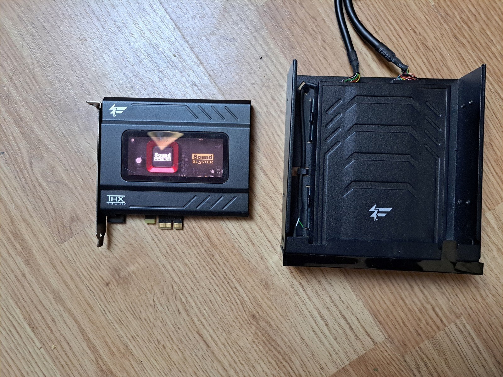 Sound blaster Recon 3d sb1350 + voorfrond, Ophalen of Verzenden, Zo goed als nieuw, Intern, Creative Sound Blaster