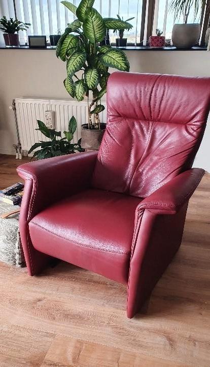 sta op stoel, Huis en Inrichting, Fauteuils, Zo goed als nieuw, Leer, 50 tot 75 cm, Minder dan 75 cm, Ophalen