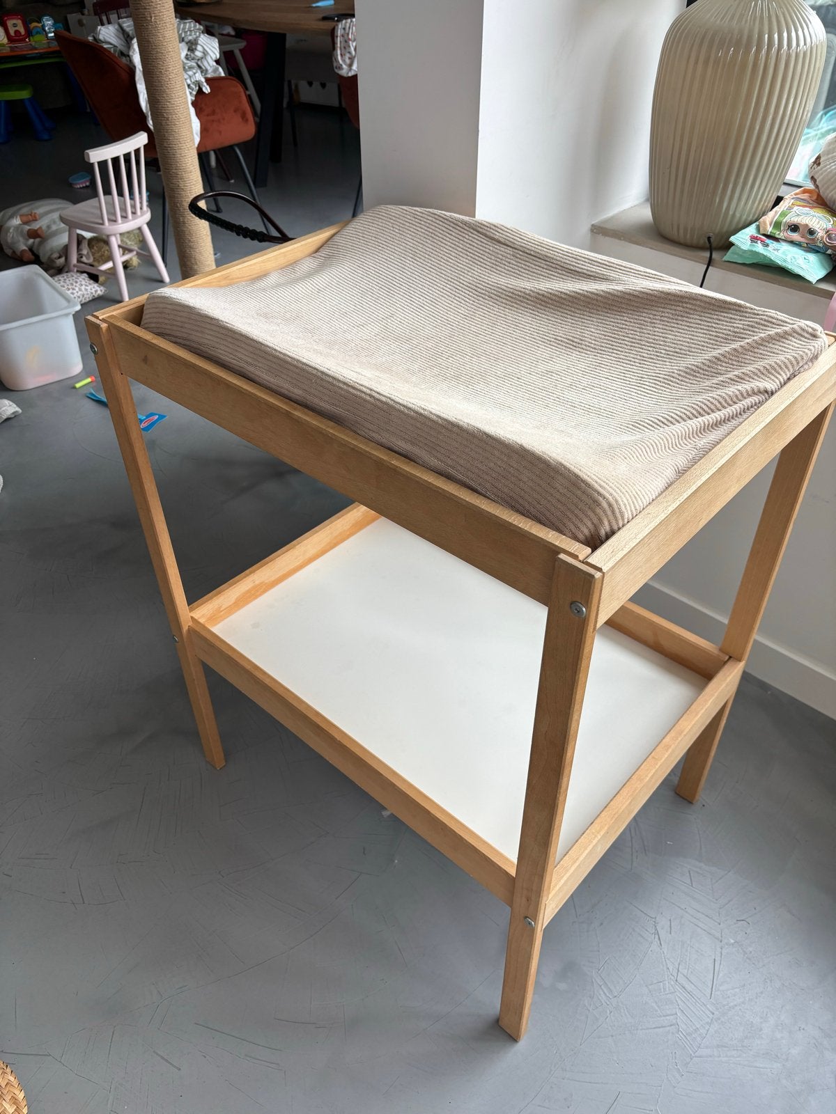 Ikea Houten Commode met Verschoonkussen, Ophalen, 50 tot 70 cm, Zo goed als nieuw, 75 tot 100 cm