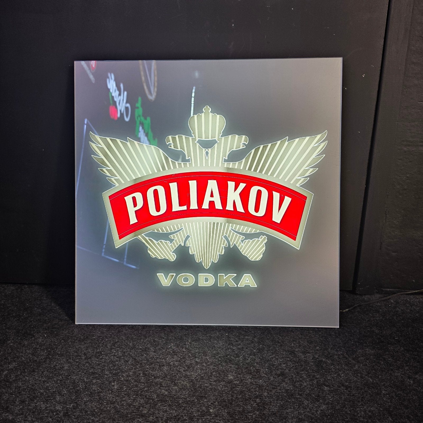 Poliakov Vodka Lichtreclame - Uniek Decoratiestuk, Ophalen of Verzenden, Gebruikt, Lichtbak of (neon) lamp