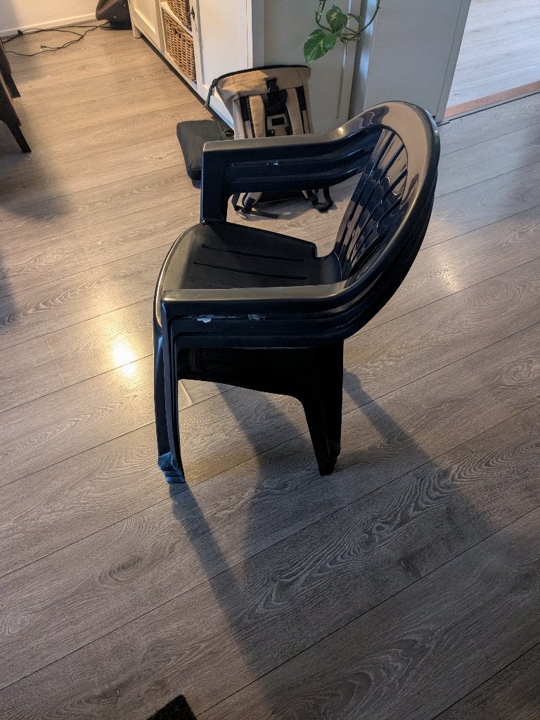3x gratis plastic tuinstoelen, Tuin en Terras, Tuinstoelen, Ophalen, Gebruikt, Plastic