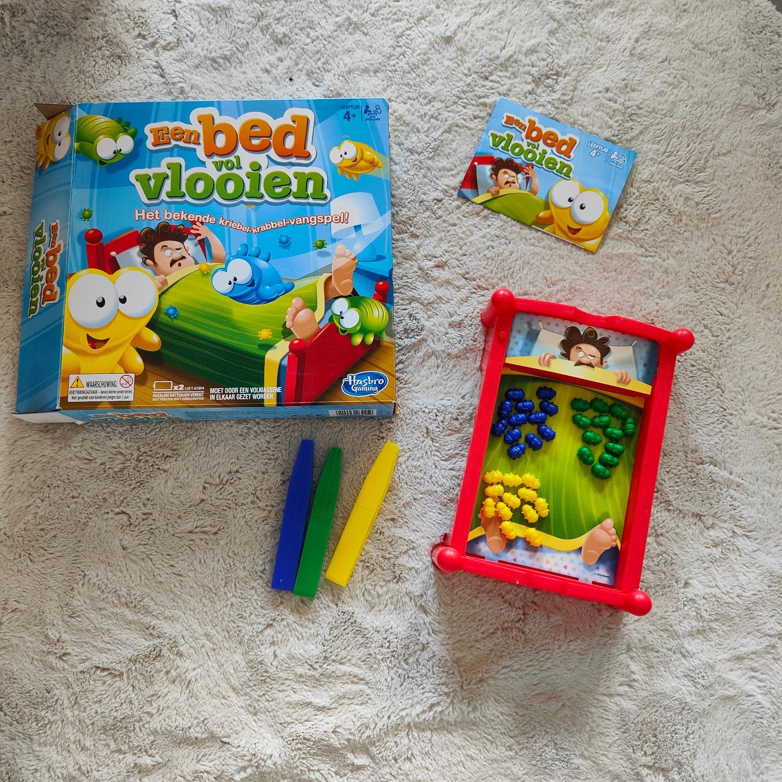 Een Bed Vol Vlooien - Hasbro bordspel, Drie of vier spelers, Ophalen of Verzenden, Zo goed als nieuw, Hasbro