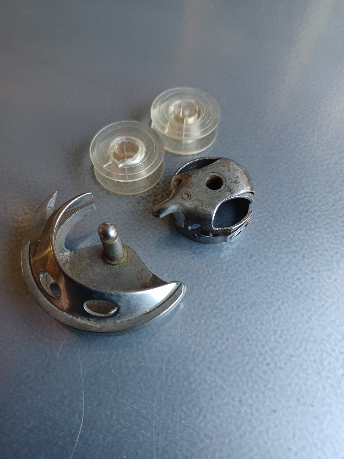 Shuttlehaak en spoelhuis, Ophalen of Verzenden, Lockmachine, Overige merken