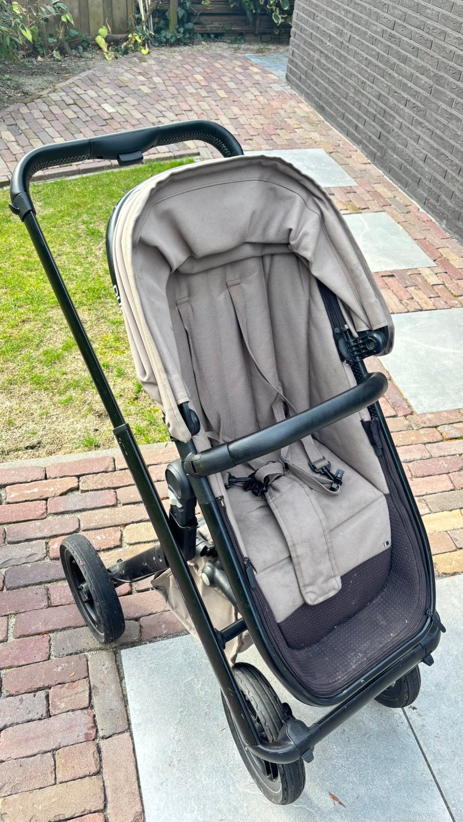 Gratis af te halen - Dubatti kinderwagen, Gebruikt, Luchtbanden, Ophalen, Kinderwagen