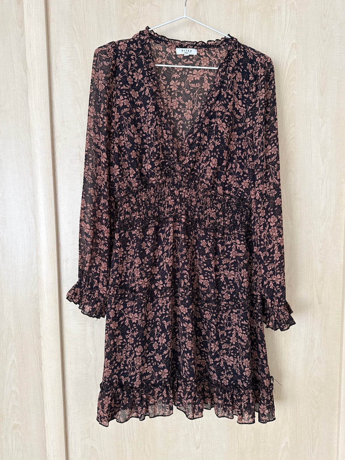 Kilky jurk met bloemenprint en ruches, Maat 38/40 (M), Zwart, Ophalen of Verzenden, Zo goed als nieuw