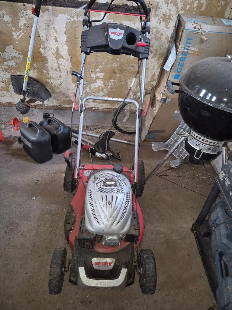 Hecht 548 SW benzine grasmaaier met wielaandrijving, Ophalen, Benzine-grasmaaier, 40 t/m 49 cm, Opvangzak