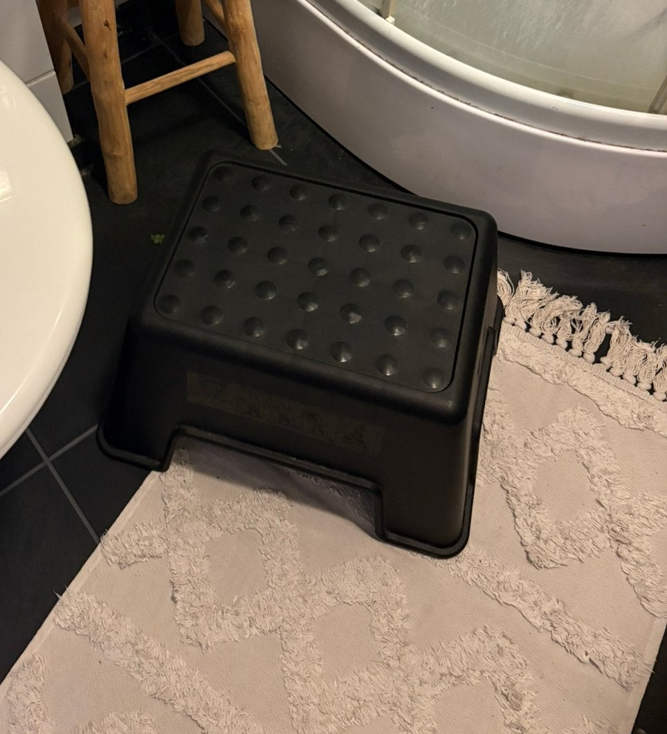 Stool, Ophalen, Zo goed als nieuw, Kunststof