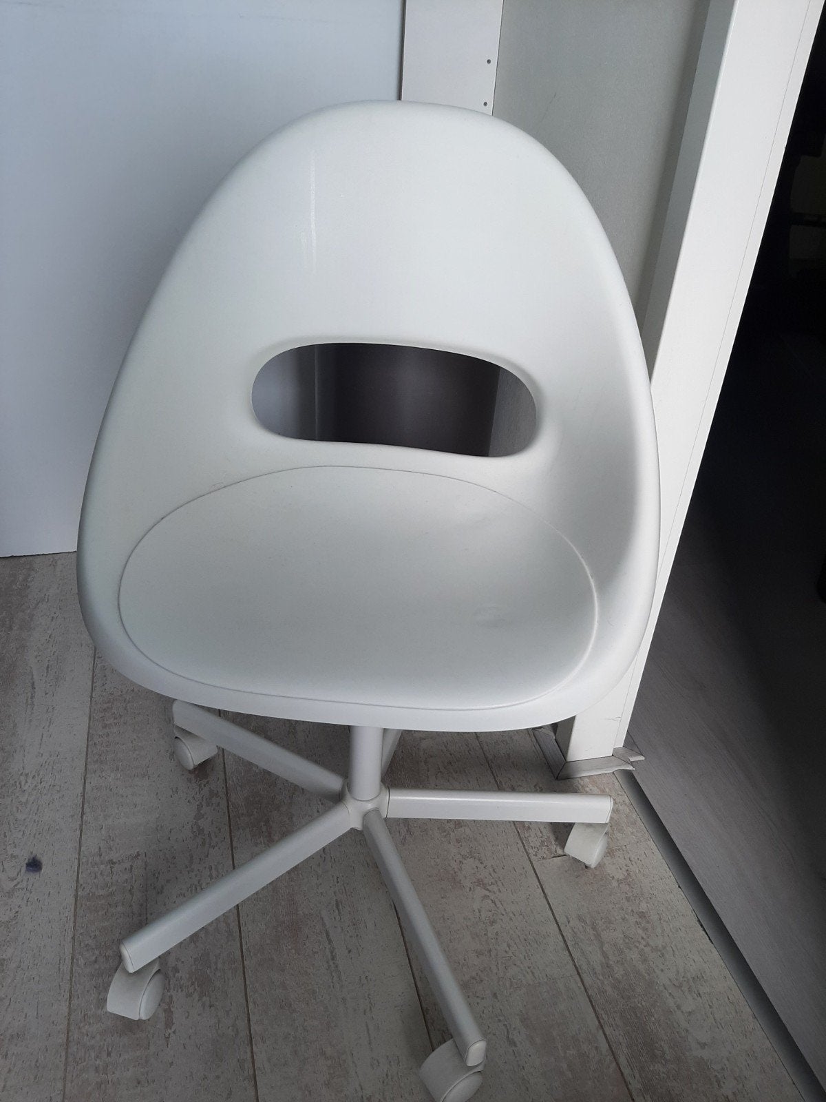 IKEA LOBERGET / BLYSKÄR bureaustoel wit, Ophalen of Verzenden, Gebruikt, Wit, Bureaustoel