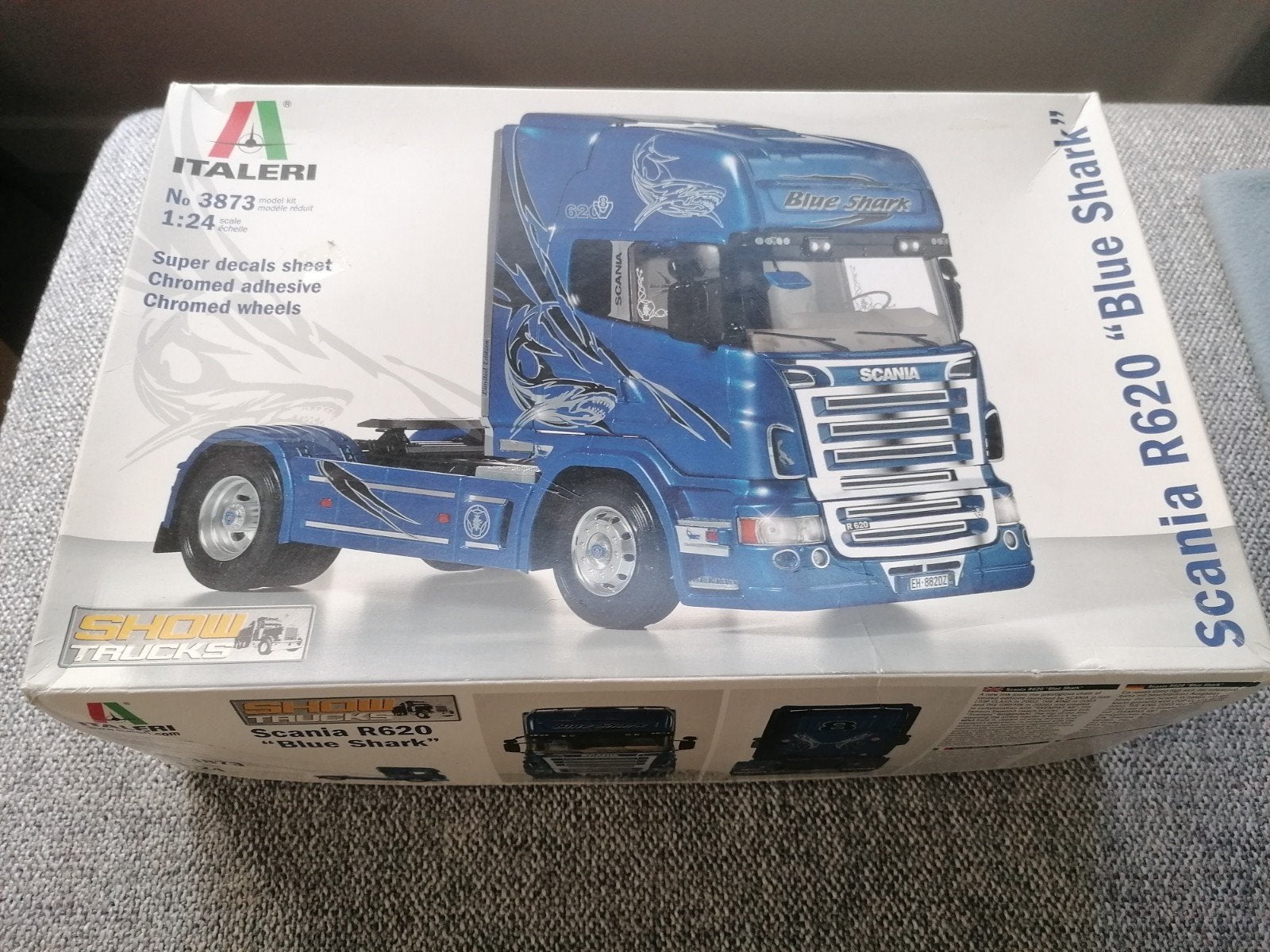 Italeri Scania R620 Blue Shark modelbouw vrachtwagen, Ophalen of Verzenden, Zo goed als nieuw, Bus of Vrachtwagen, Revell