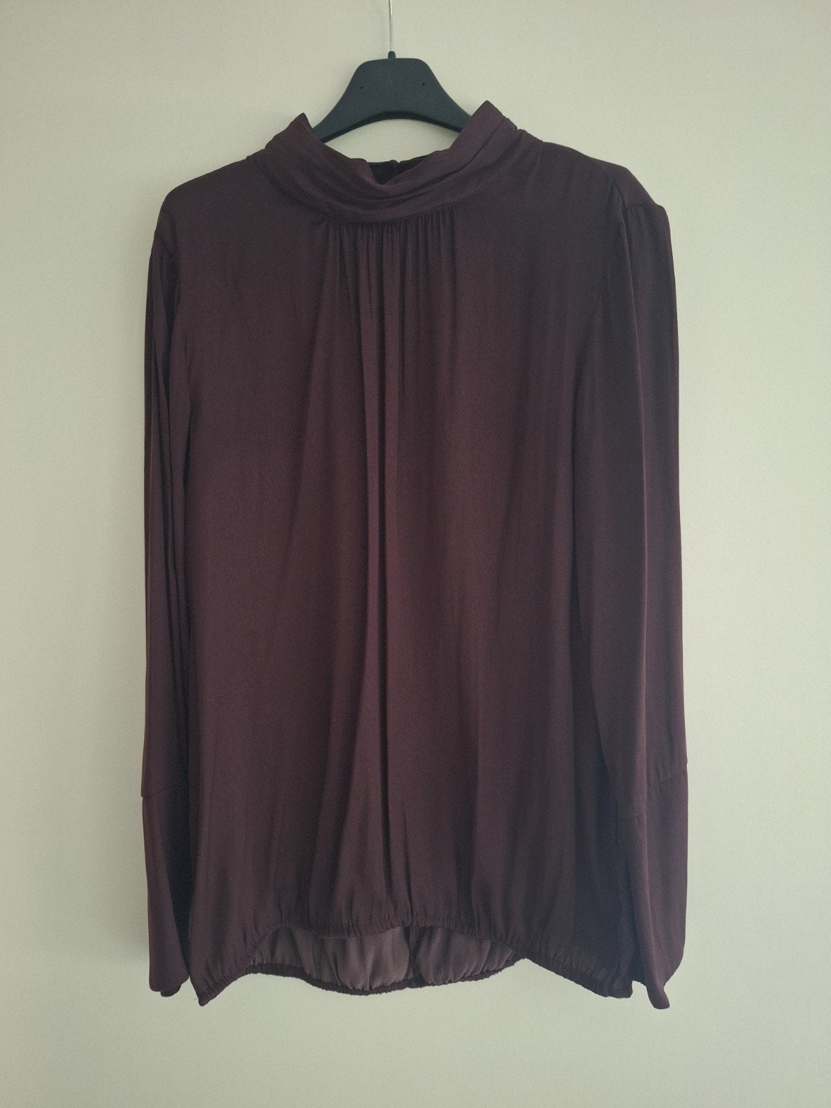 Prachtige top met fraaie halslijn, Kleding | Dames, Tops, Paars, Maat 42/44 (L), Ophalen of Verzenden, Zo goed als nieuw