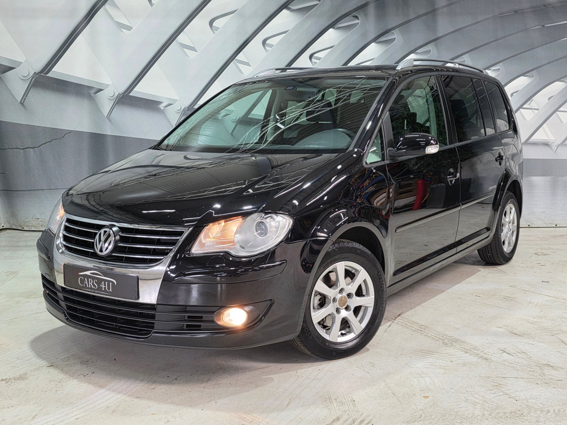 Volkswagen Touran 1.4 TSI Trendline united clima trekhaak, Auto's, Volkswagen, Voorwielaandrijving, Stof, Gebruikt, 4 cilinders