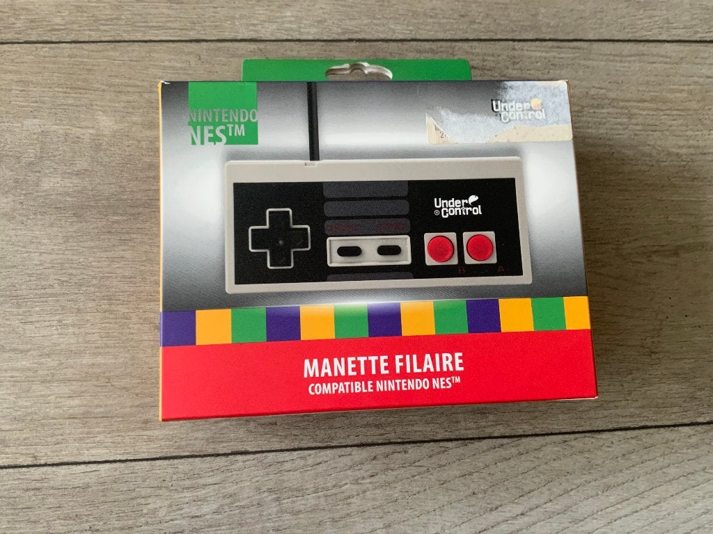 Nieuw - Nintendo NES 8-Bit controller - Under Control, Avontuur en Actie, 1 speler, Nieuw, Ophalen of Verzenden