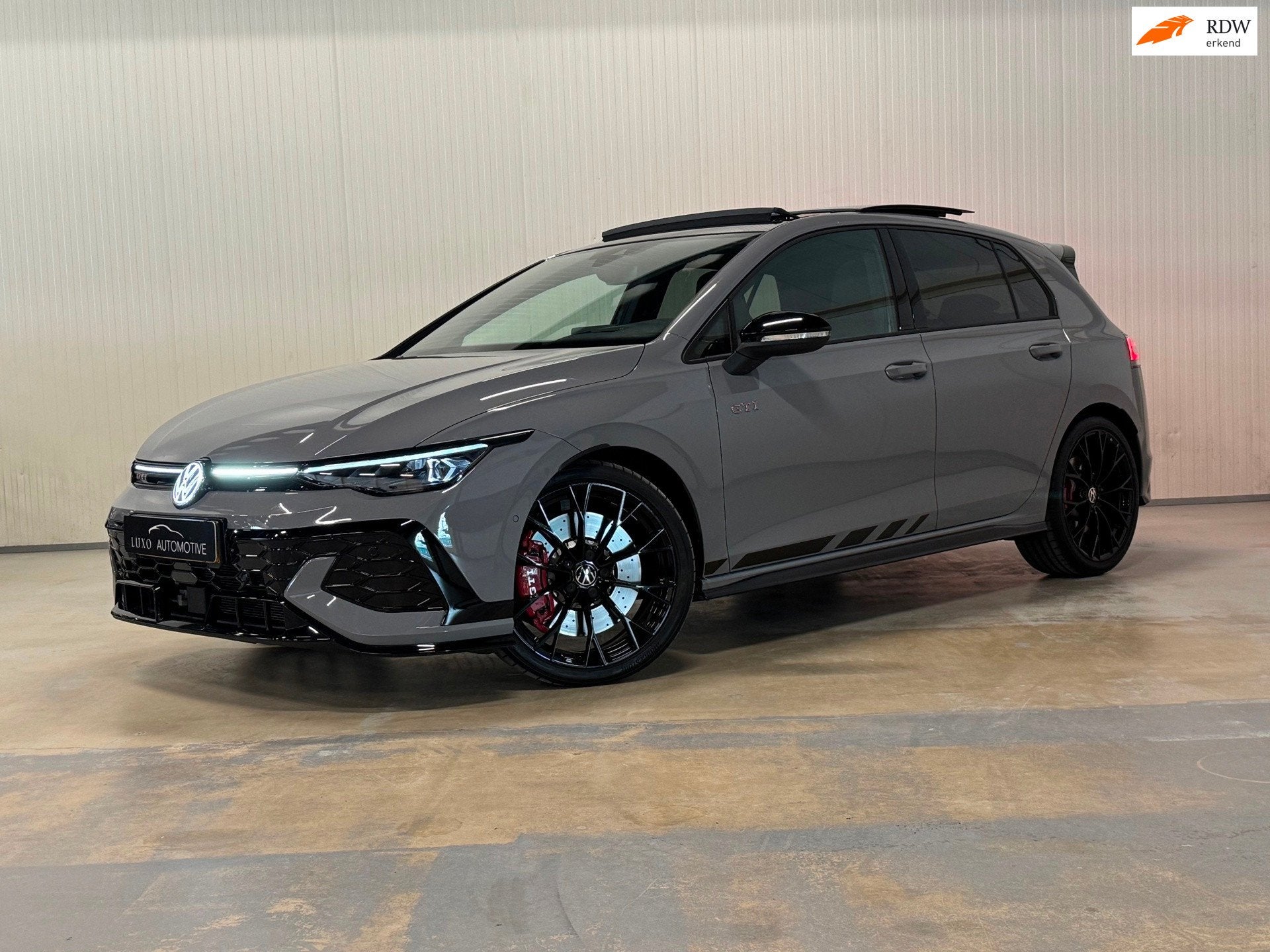 Volkswagen Golf 2.0 TSI GTI Clubsport| HUD | IQ LIGHTS | PAN, Auto's, Volkswagen, Gebruikt, 4 cilinders, 1984 cc, 14 km/l