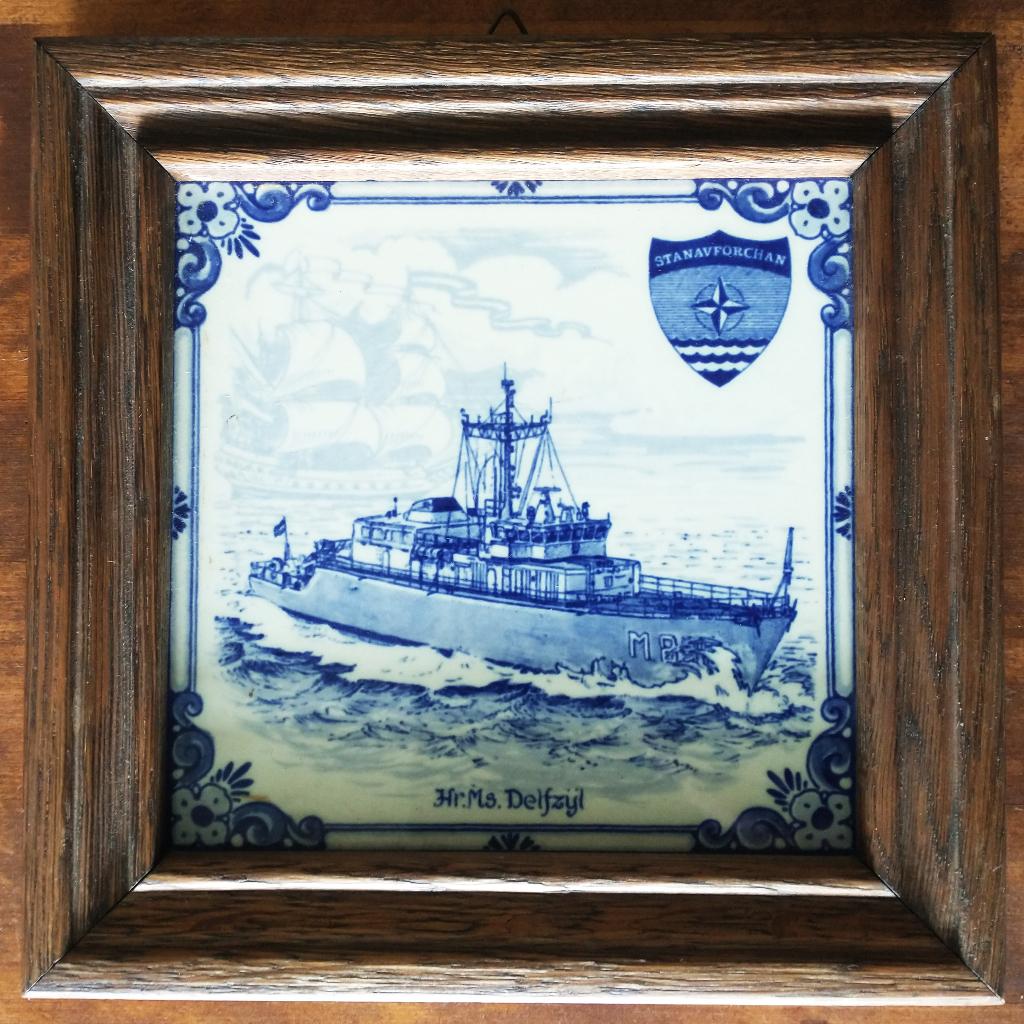 Hr.Ms. Delfzijl tegeltje met Stanavforchan logo, Verzenden, Marine, Nederland, Overige typen