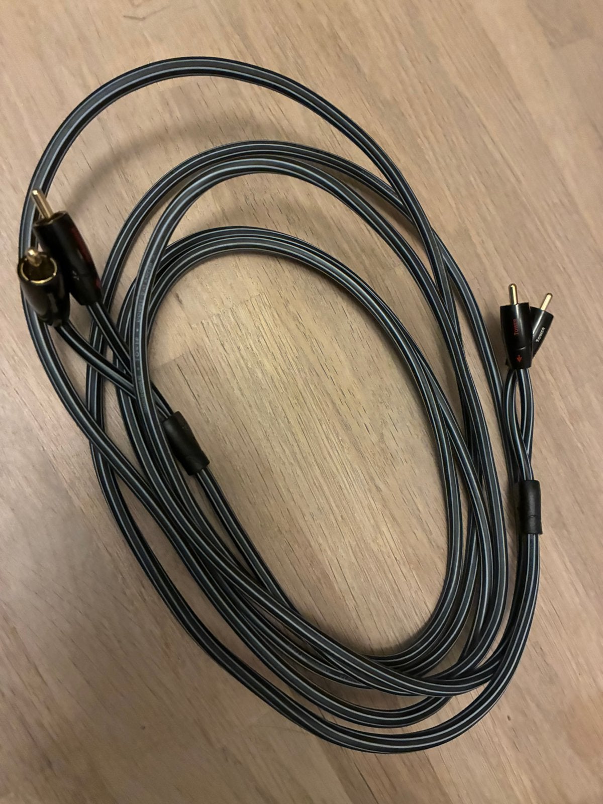 Audioquest Tower Rca kabel 3m, Ophalen of Verzenden, Zo goed als nieuw, Minder dan 2 meter, Interlink-kabel
