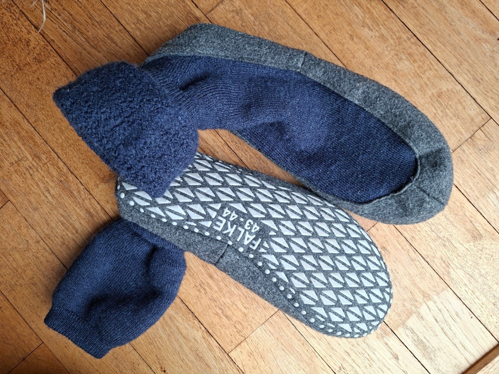 Falke cosyshoe huissokken antislip maat 43-44, Blauw, Falke, Ophalen of Verzenden, Nieuw
