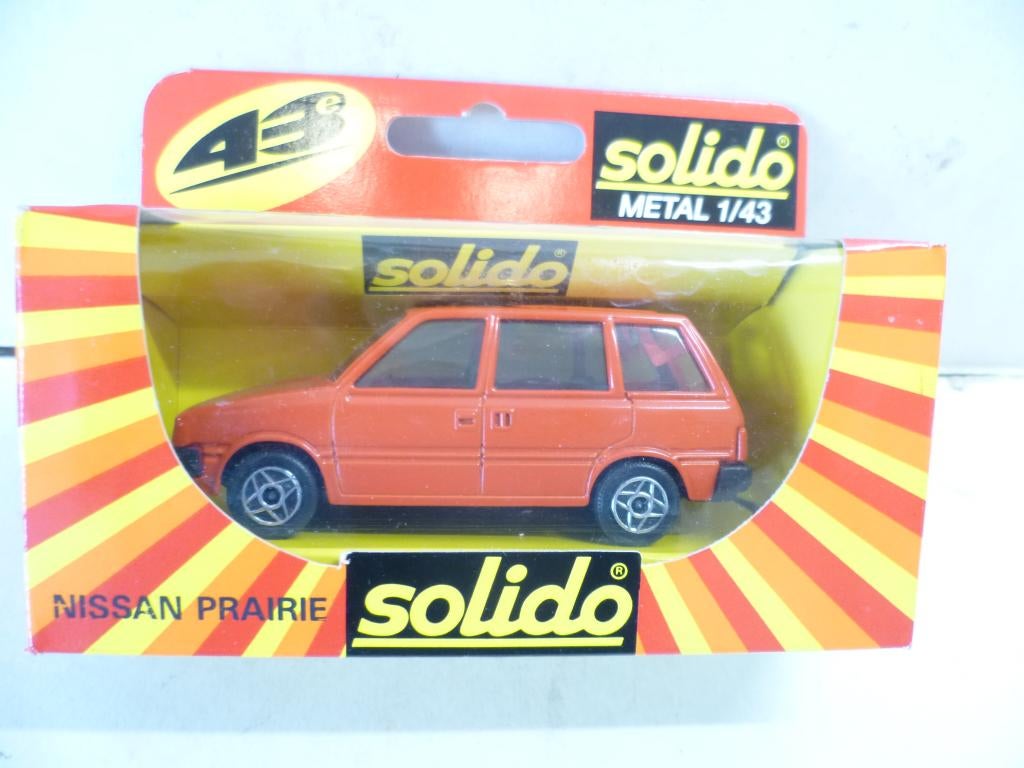 Solido Nissan Prairie rood 1:43 modelauto nieuw in de doos., Ophalen of Verzenden, Nieuw, Auto, Solido