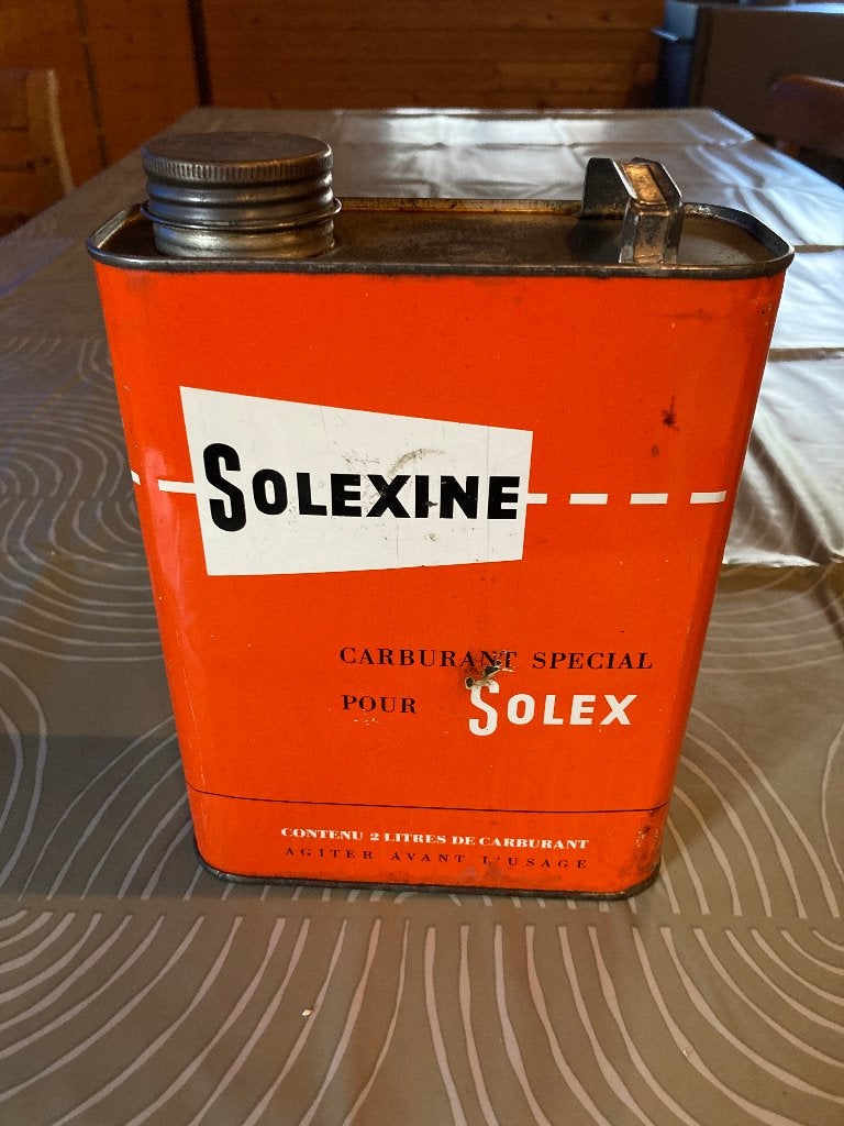 Aangeboden :  Oud SOLEX 2 Liter Olieblik in mooie oude staat, Ophalen of Verzenden, Zo goed als nieuw, Overige typen