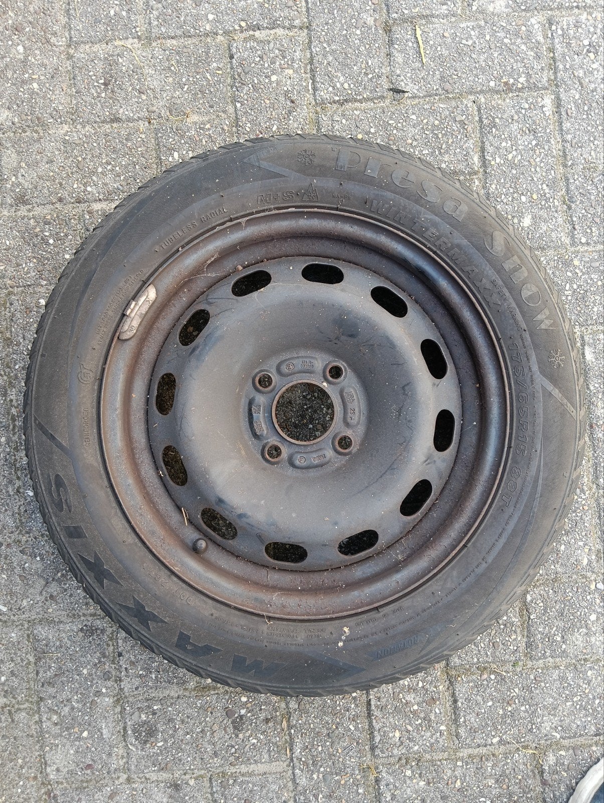 Winterbanden op velg met steekmaat 110 mm, Ophalen