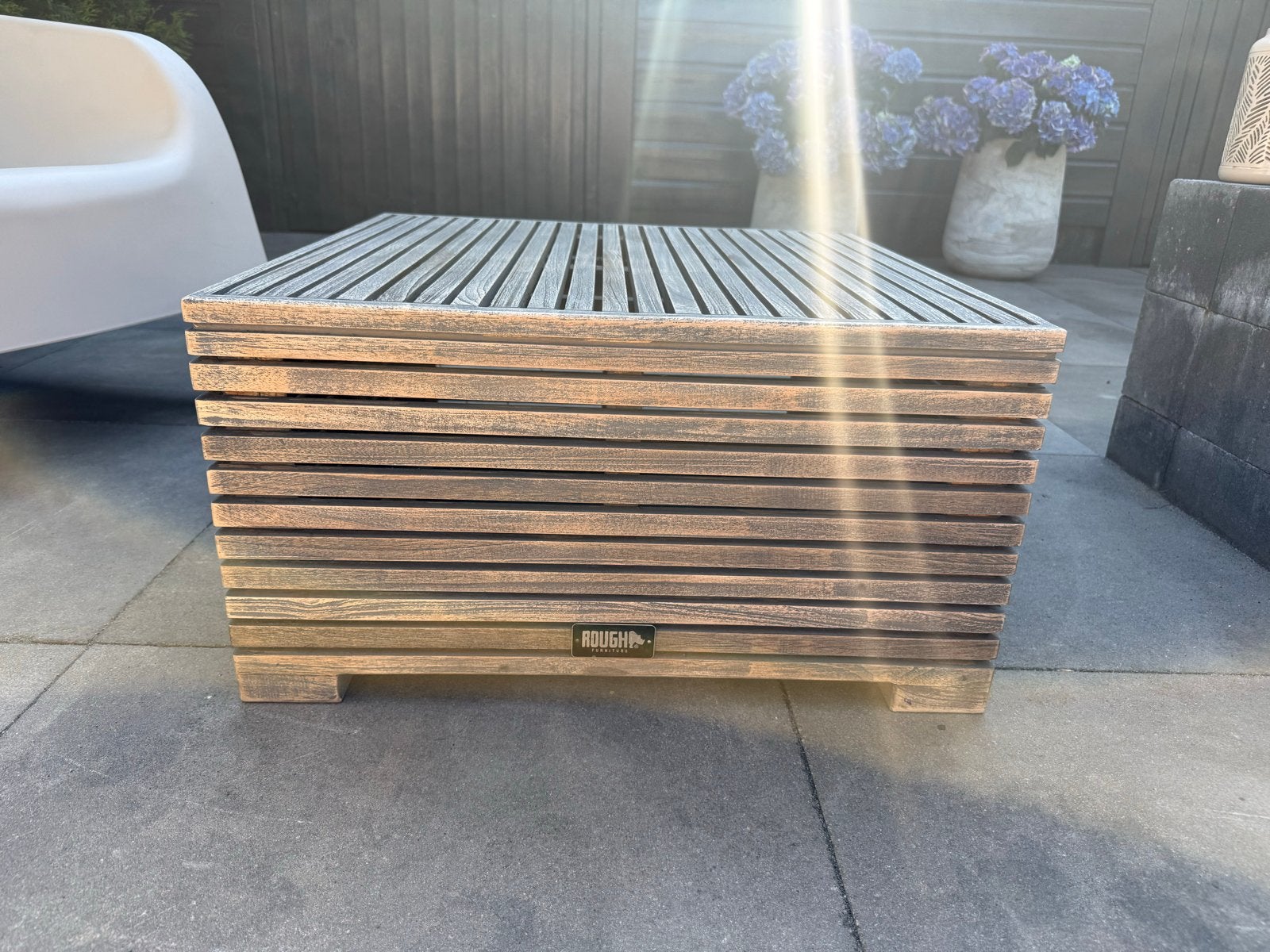 ROUGH-C bijzettafel 60x60x32cm Old Teak Greywash, Ophalen, Zo goed als nieuw, Vierkant, Hout