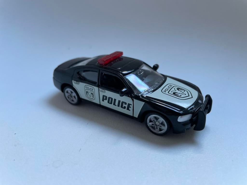 model Dodge Charger, amerikaanse politie, Siku 1/50 Chrysler, Hobby en Vrije tijd, Modelauto's | 1:50, Ophalen of Verzenden, Gebruikt