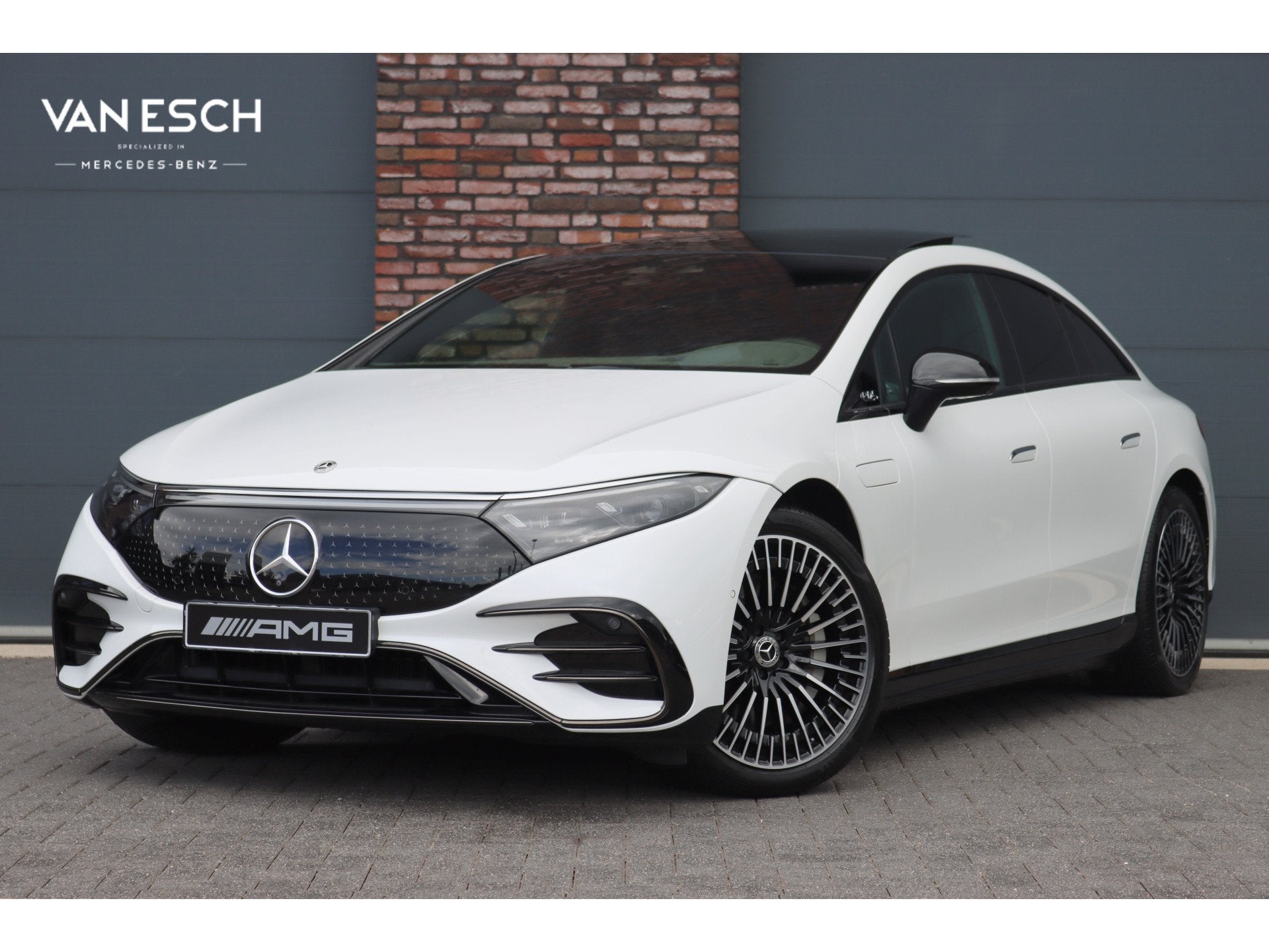 Mercedes-Benz EQS 500 4MATIC AMG Line 108 kWh | Luchtvering, Auto's, Dealer onderhouden, Gebruikt, 4 stoelen, Wit
