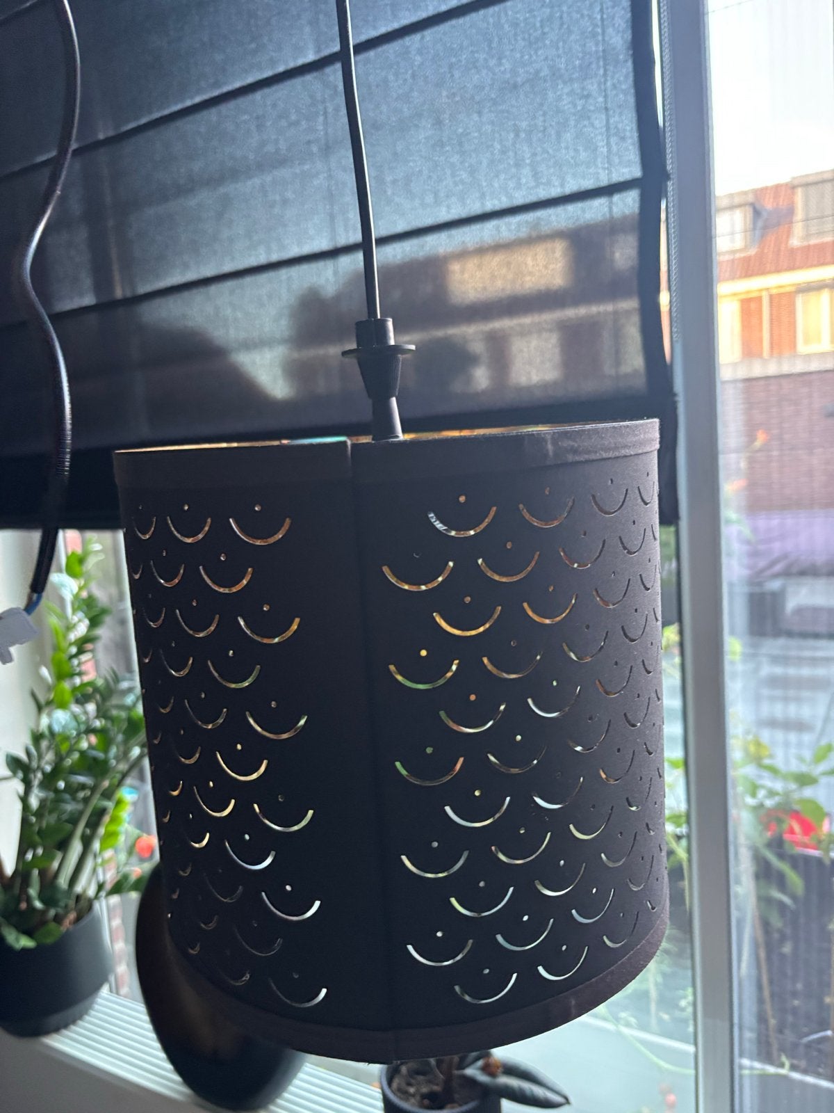 Hanglamp met geperforeerde kap - Zwart/Goud, Ophalen, Gebruikt, Metaal, E27 (groot)