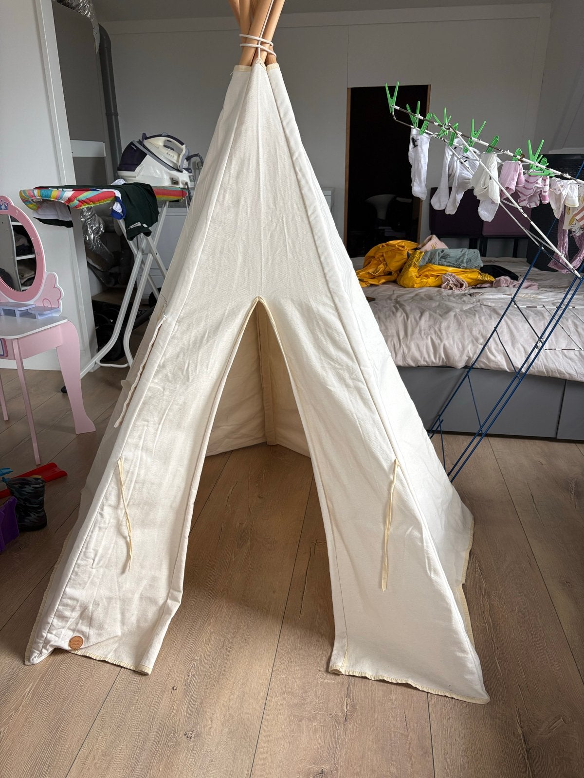 Petite Amelie Tipi Tent voor Kinderen, Ophalen, Gebruikt