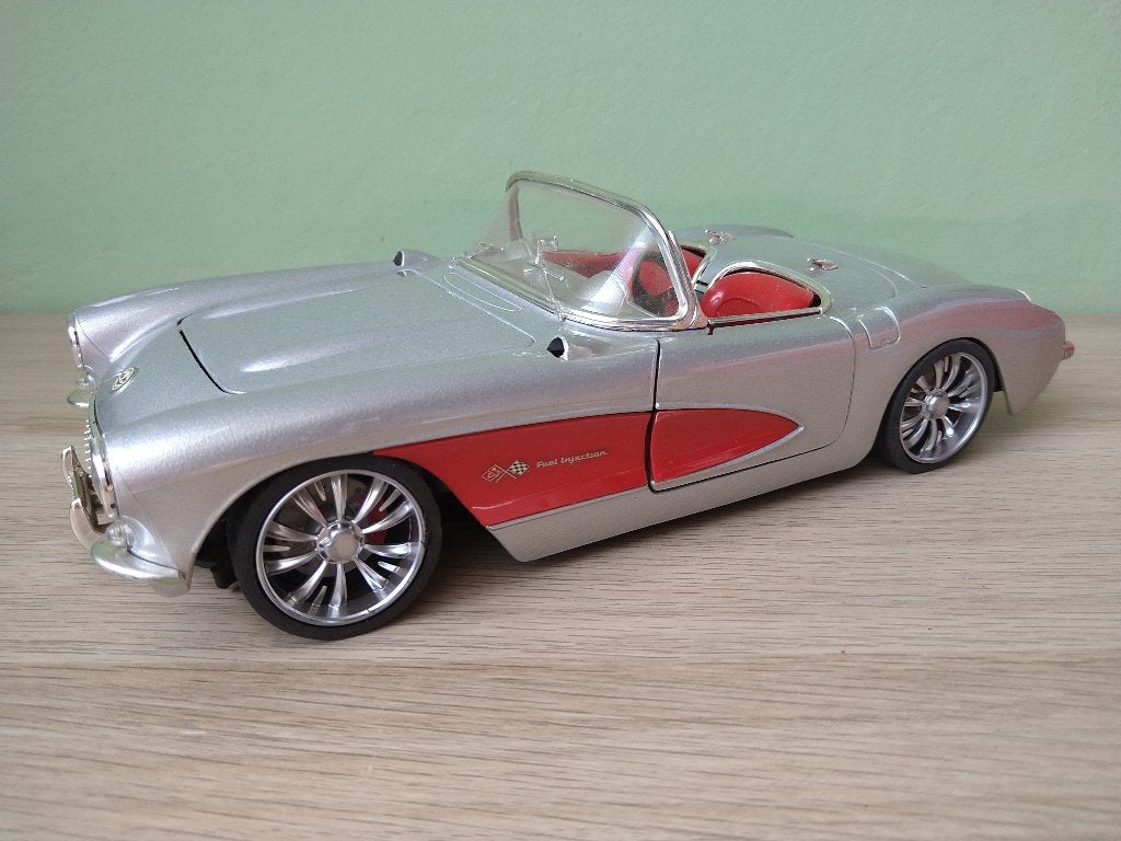 1957 Chevrolet Corvette Bburago 1:18 Custom, Ophalen of Verzenden, Zo goed als nieuw, Auto, Bburago