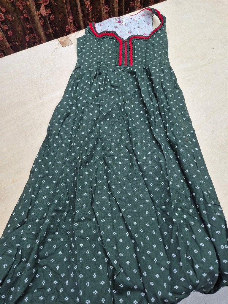 Dirndl Munchen oktoberfeest origineel. maat 42, Kleding | Dames, Maat 42/44 (L), Ophalen of Verzenden, Kleding, Overige thema's