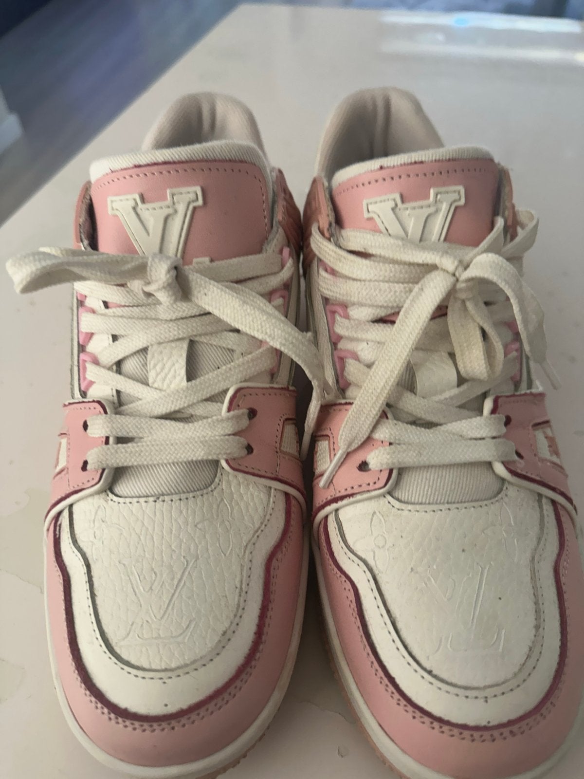 Louis Vuitton sneakers roze/wit maat 39, Ophalen of Verzenden, Sneakers of Gympen, Roze, Gedragen