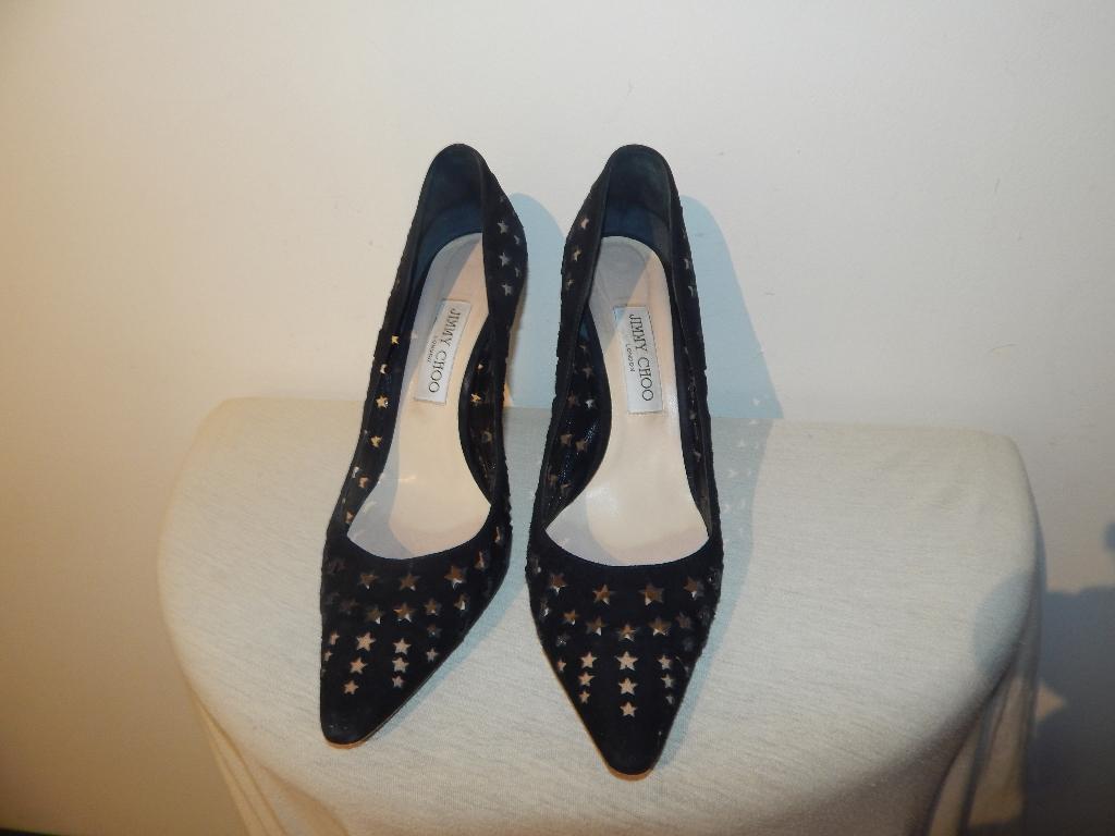 Jimmy Choo zwarte pumps open gewerkt sterretjes print40, Pumps, Zwart, Gedragen, Jimmy choo