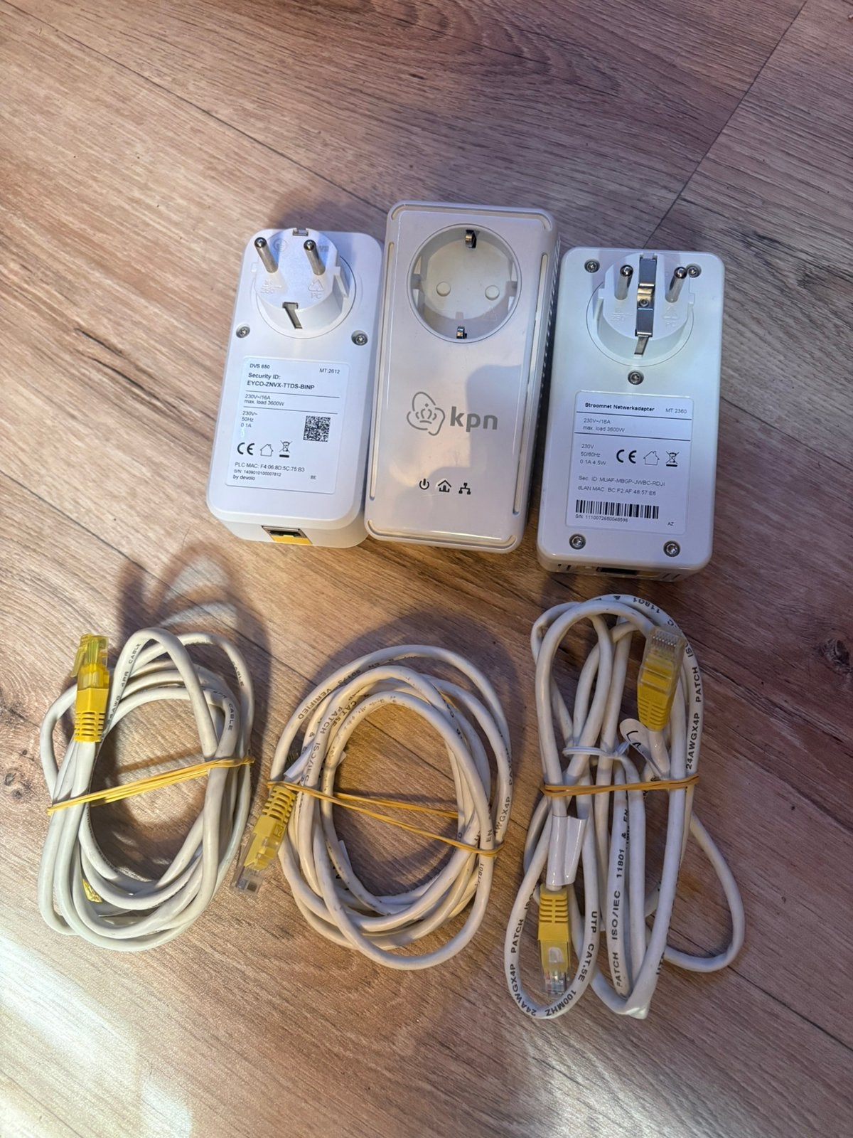 KPN Draadloze Verbindingsadapter Set (3x) incl. 3x LAN-kabel, Ophalen, Zo goed als nieuw