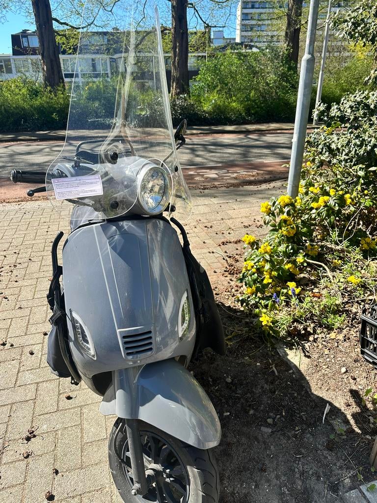 Momo Morino Nardo Grey snorscooter, Gebruikt, Benzine, Ophalen, Overige merken