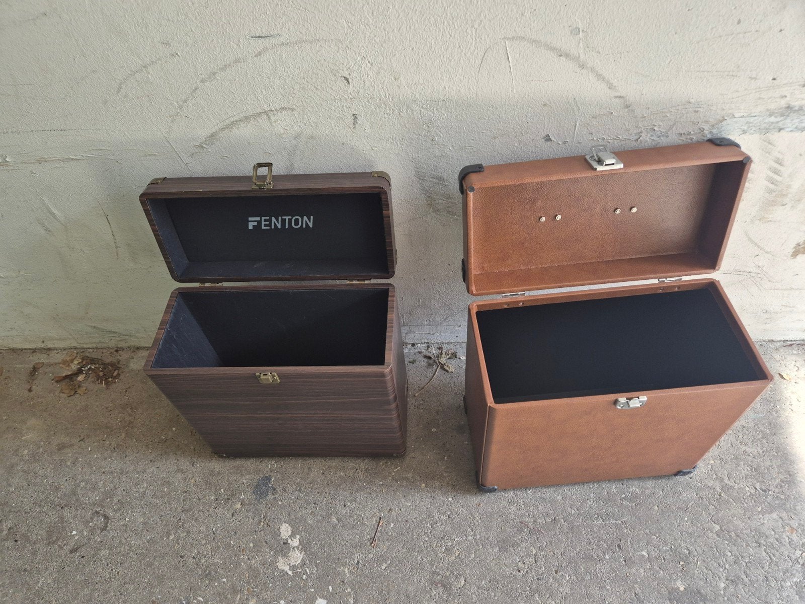 2  platenkoffers voor vinylplaten, Ophalen, Gebruikt