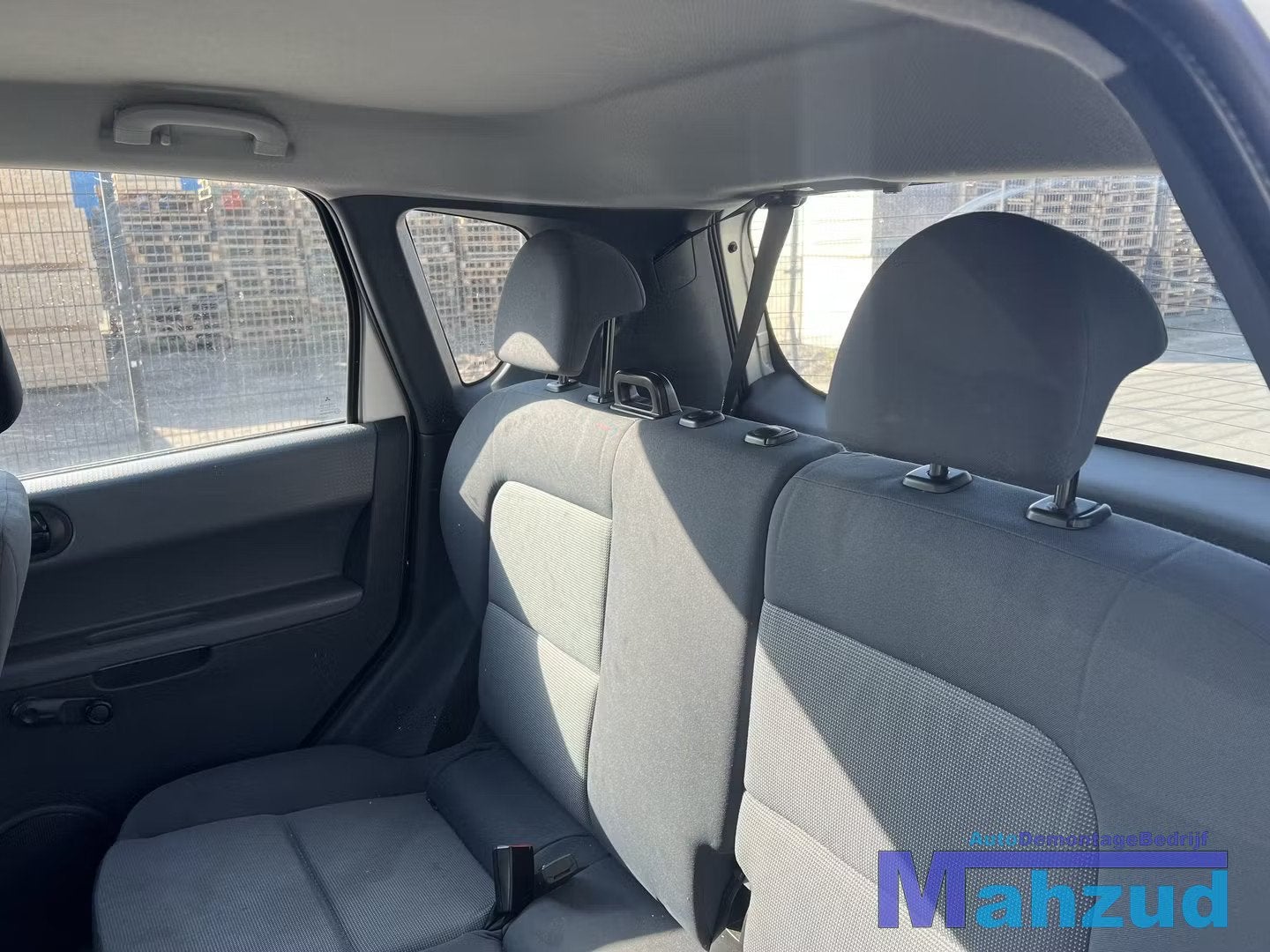 Mitsubishi colt 6 compleet interieur 5 deurs 2004-2014, Auto-onderdelen, Info@mitsubishi-motors.com, Gebruikt, Mitsubishi Motors Corporation