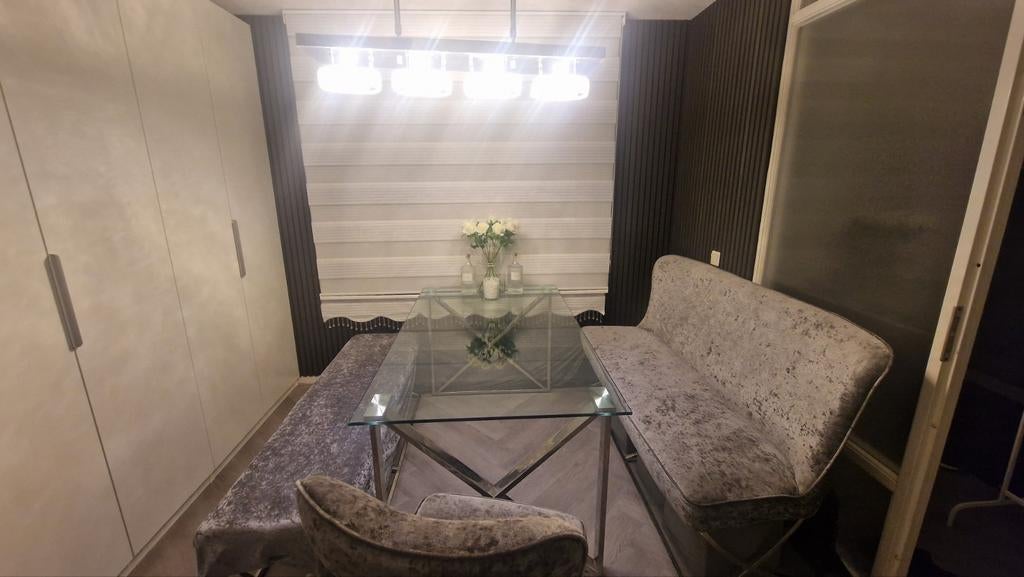Eettafel met banken, stoel en salontafel, Ophalen of Verzenden