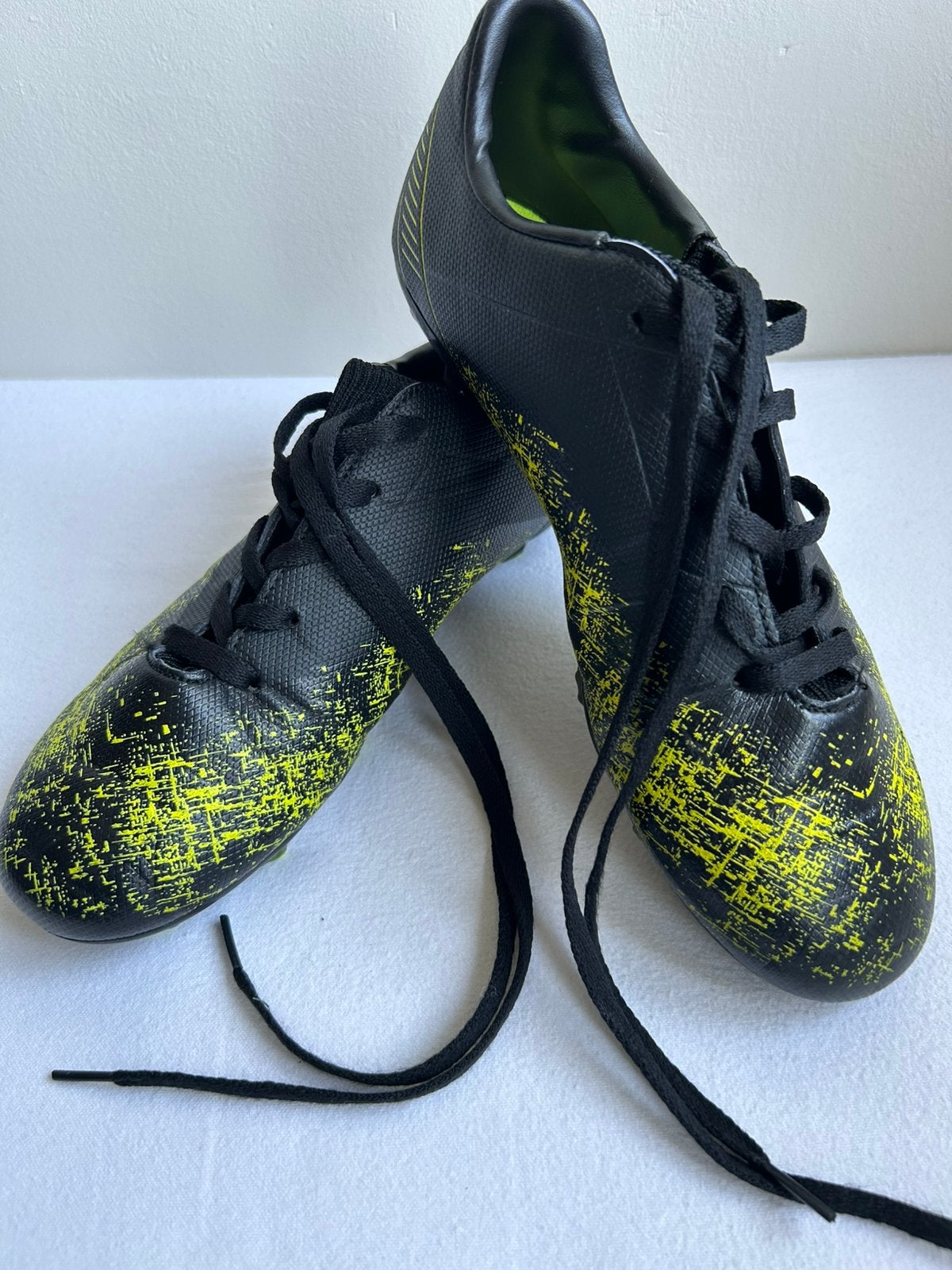 Voetbalschoenen 39, Maat XS of kleiner, Ophalen of Verzenden, Zo goed als nieuw, Schoenen