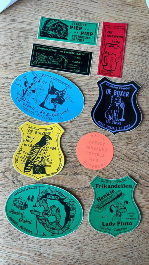 Stickers piratenzender amateurzender ZUTPHEN,ook los te koop, Ophalen of Verzenden, Zo goed als nieuw