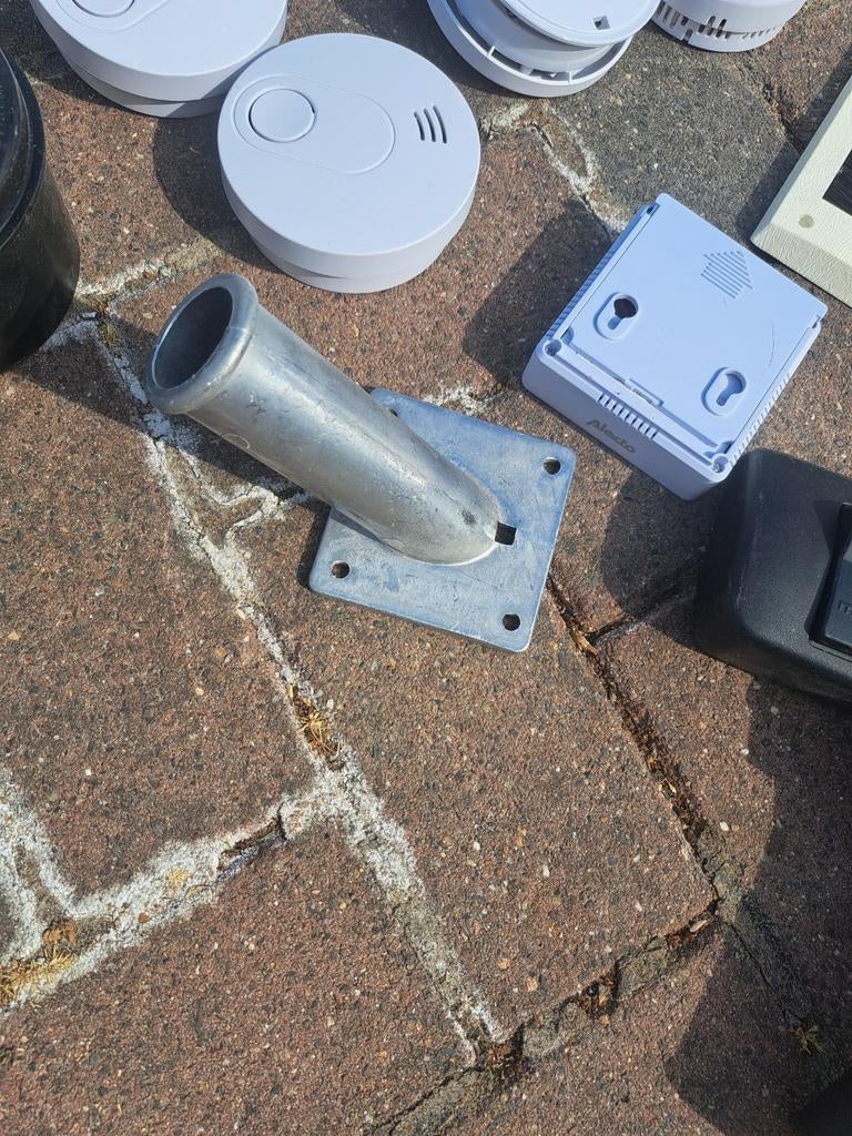 Metalen vlaggenstokhouder, Tuin en Terras, Ophalen of Verzenden, Gebruikt