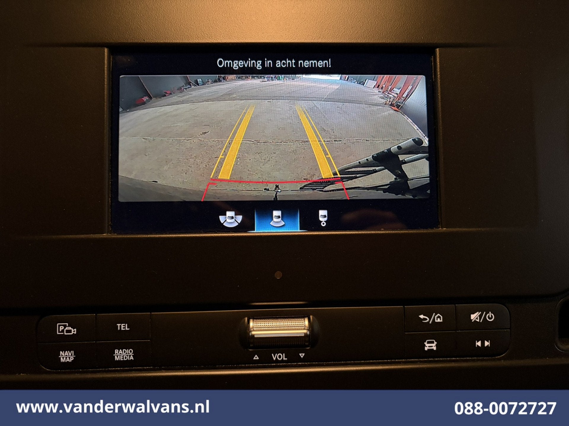 Mercedes-Benz Sprinter 314 CDI 143pk L2H2 Euro6 Airco | Navi, Achterwielaandrijving, 2000 kg, Zwart, Bedrijf