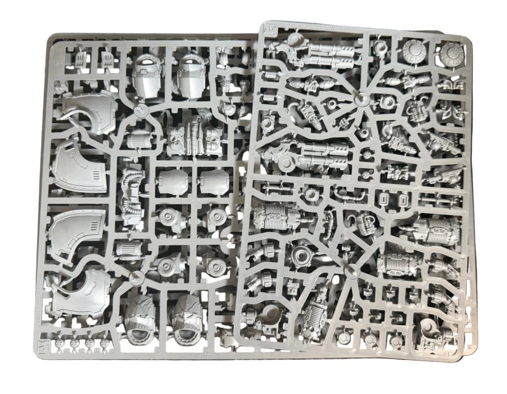 Warhammer Horus Heresy Saturnine Dreadnought Chiron, Hobby en Vrije tijd, Wargaming, Zo goed als nieuw, Warhammer, Ophalen of Verzenden