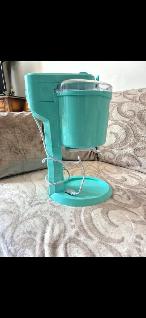 Ijsmachine/softijs keukenmachine, Witgoed en Apparatuur, 4 liter of meer, Ophalen, Zo goed als nieuw, 3 snelheden of meer