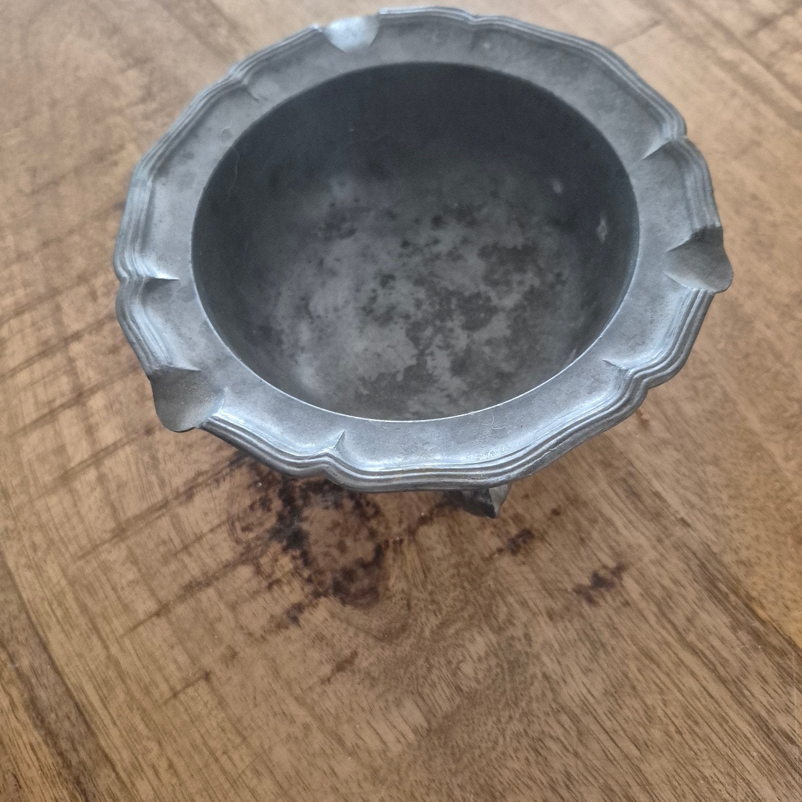 Antieke tinnen asbak met sierlijke details, Antiek en Kunst, Antiek | Tin, Ophalen