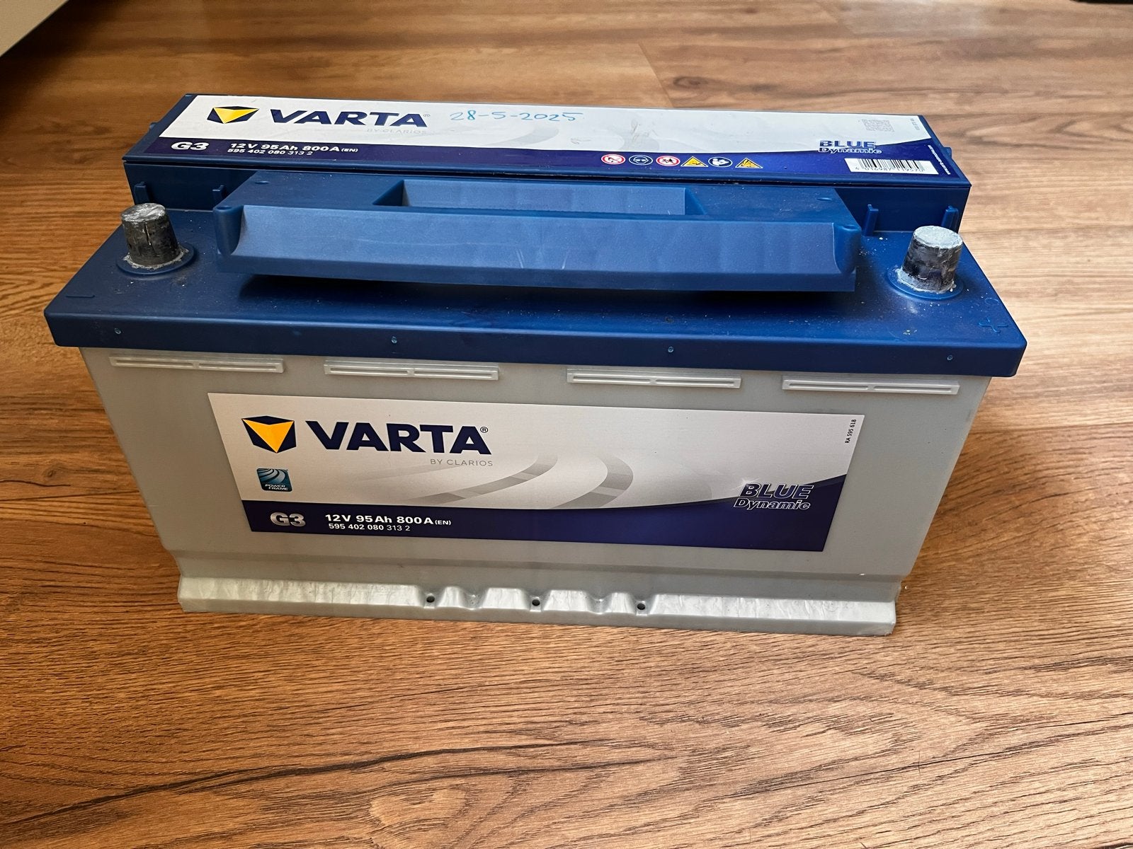 Varta 12V 95 Ah 800 A accu - mei 2025, Gebruikt, Universele onderdelen