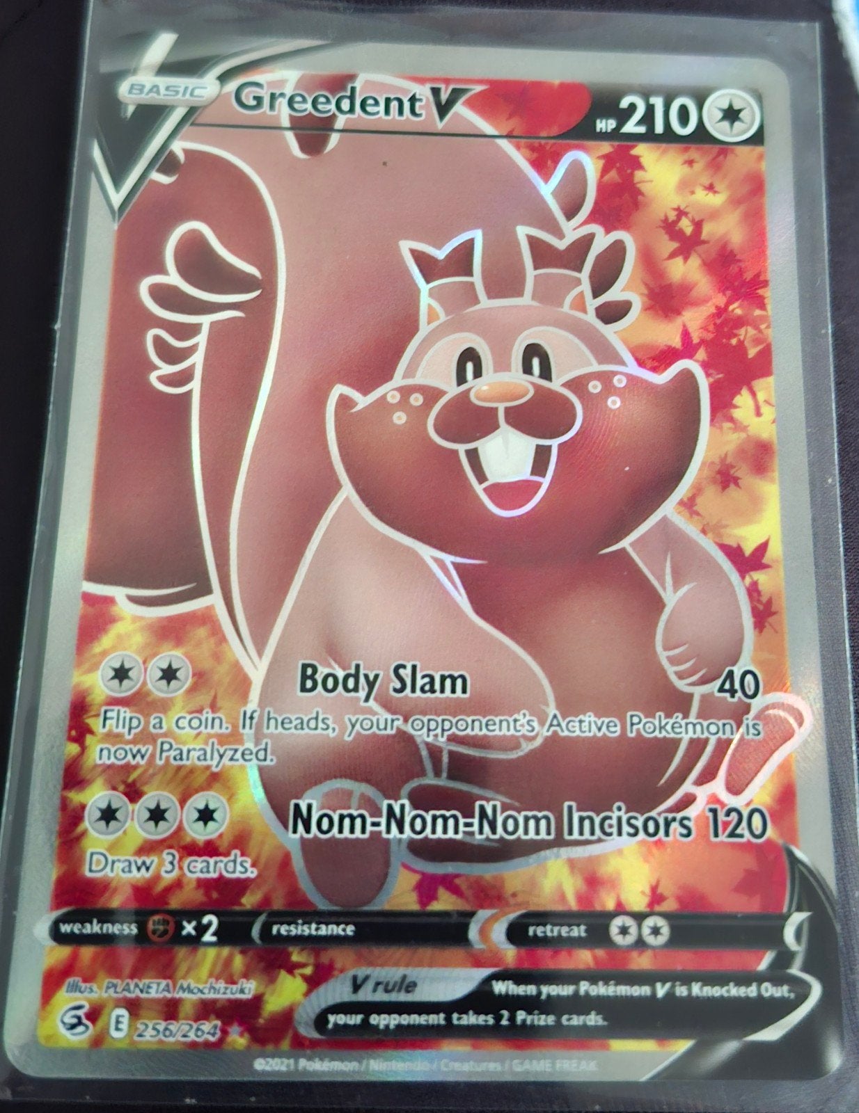 Greedent V Pokémon kaart (256/264), Ophalen of Verzenden, Zo goed als nieuw, Losse kaart, Foil