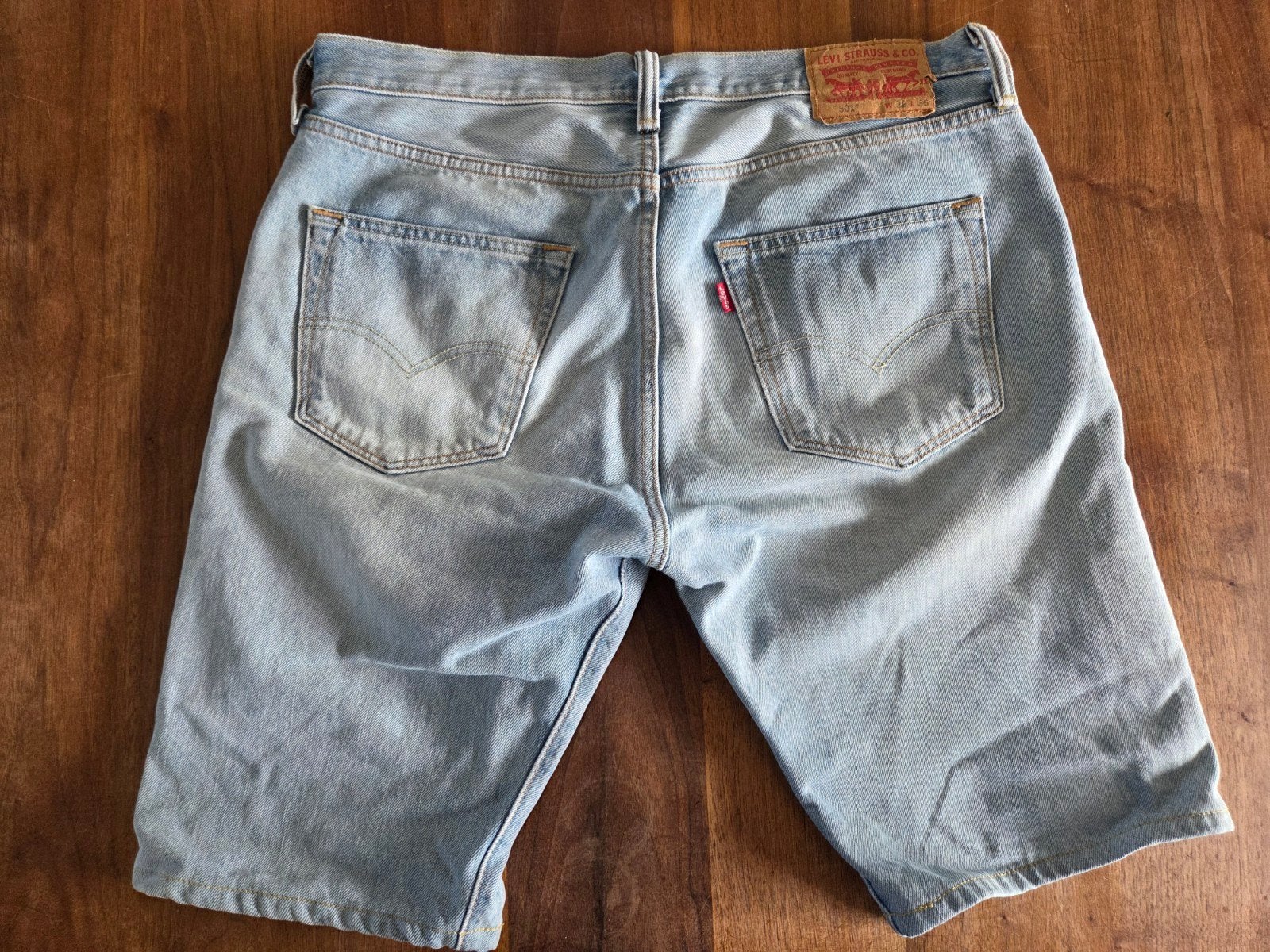 Levi's 501 Jeans Shorts - Lichtblauw, Ophalen of Verzenden, Gedragen, Blauw, Overige jeansmaten